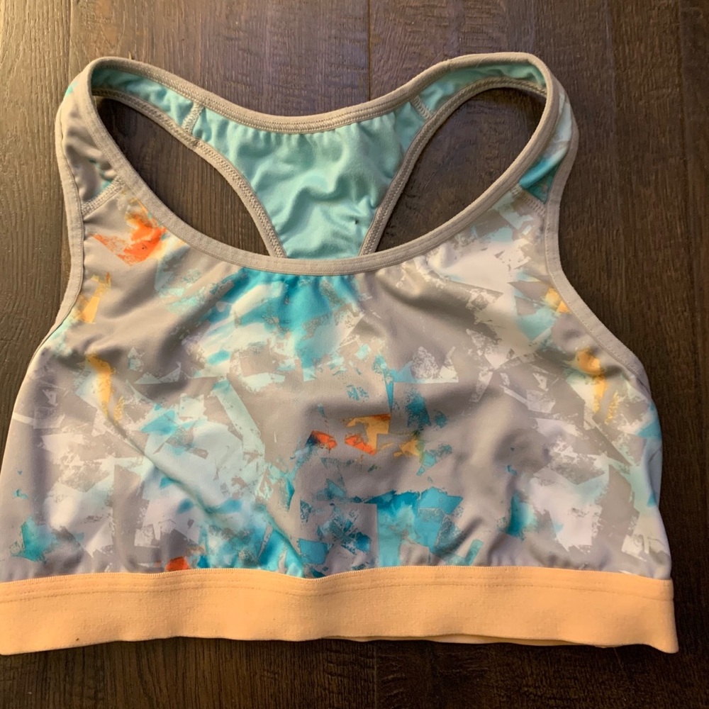Sports bra